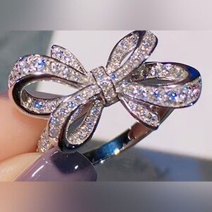 Elegant Silver big Bow Ring Set With Synthetic Zirconia. Brand new!